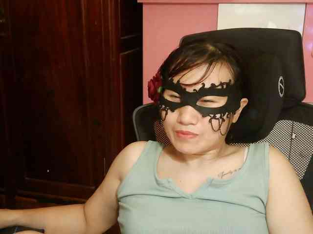 girl30slutty webcam