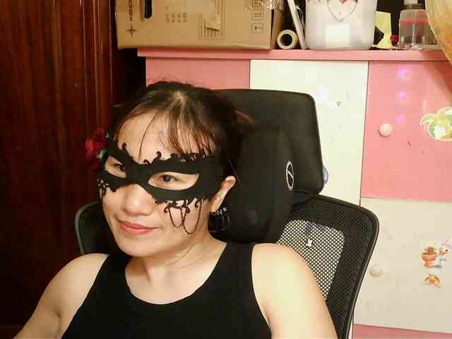 girl30slutty webcam