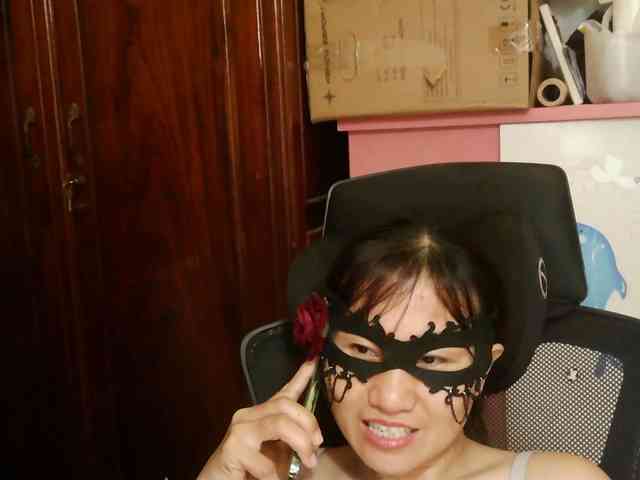 girl30slutty webcam