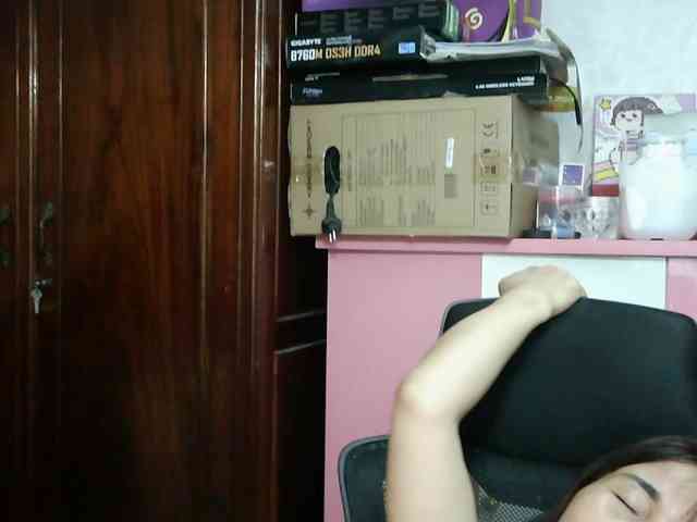 girl30slutty webcam