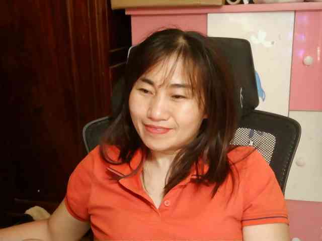 girl30slutty webcam