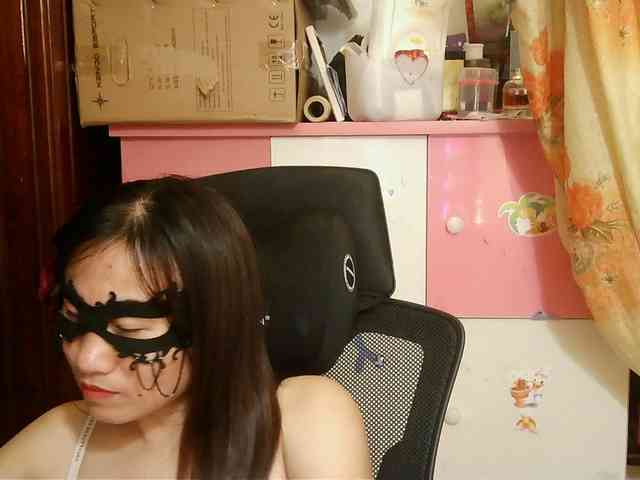 girl30slutty webcam
