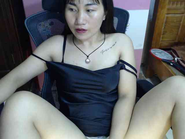 girl30slutty webcam