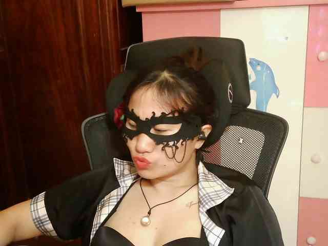 girl30slutty webcam