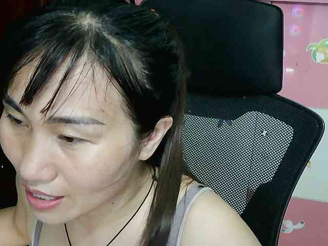 girl30slutty webcam