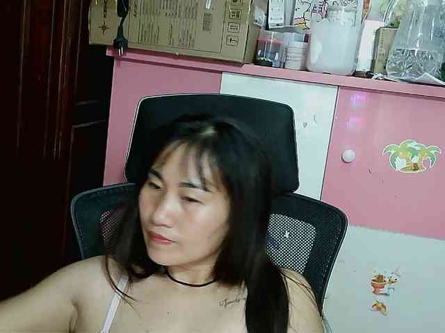 girl30slutty webcam