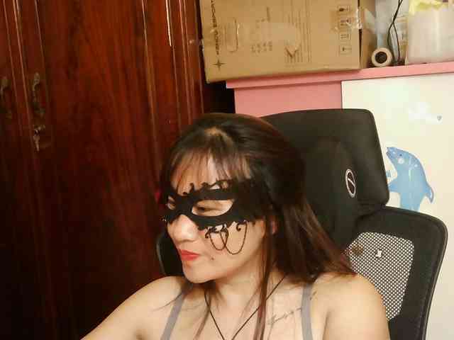 girl30slutty webcam