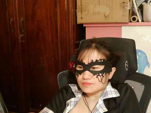 girl30slutty webcam
