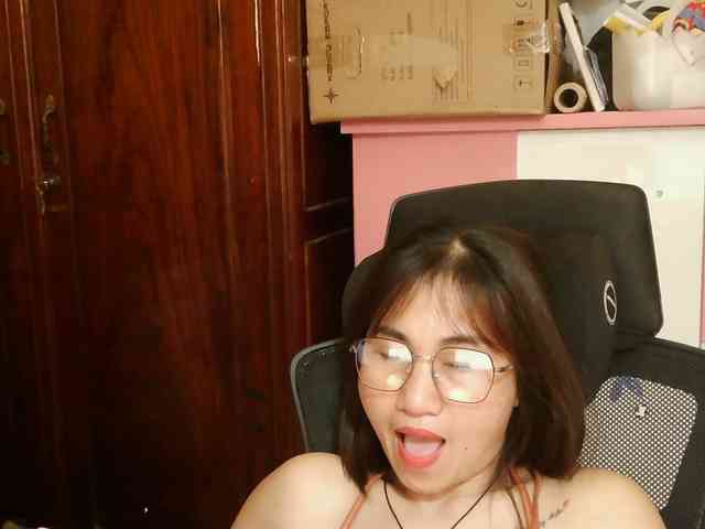 girl30slutty webcam