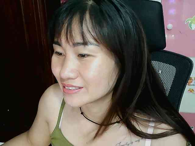 girl30slutty webcam