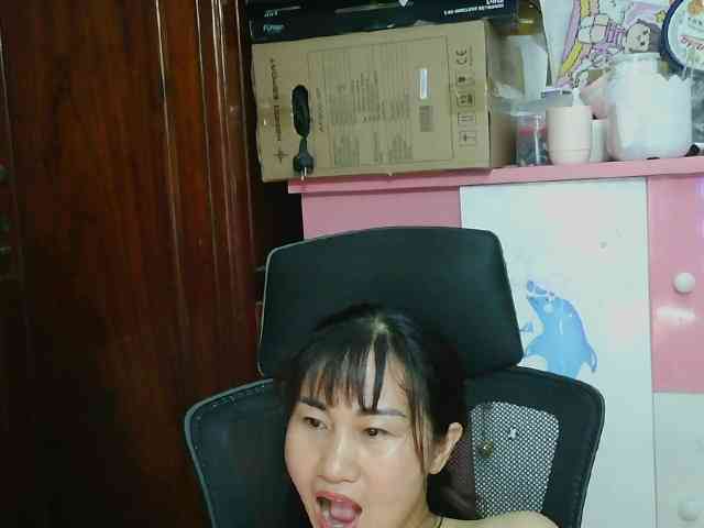 girl30slutty webcam