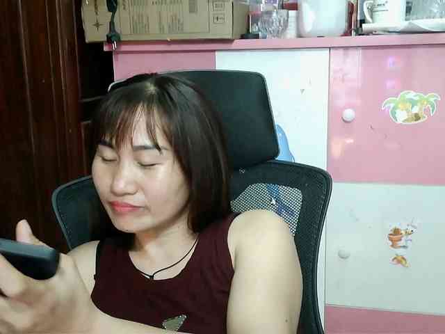 girl30slutty webcam