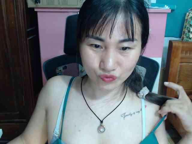 girl30slutty webcam