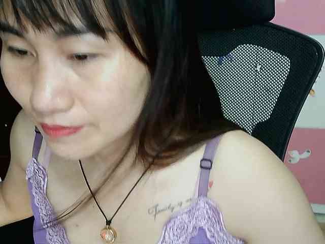 girl30slutty webcam