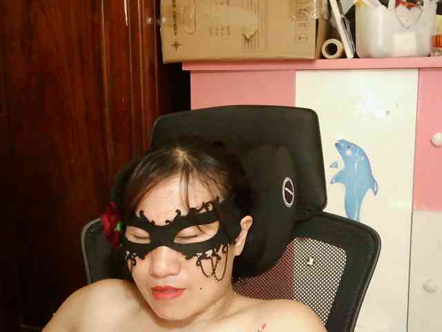 girl30slutty webcam