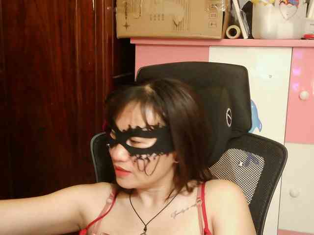 girl30slutty webcam