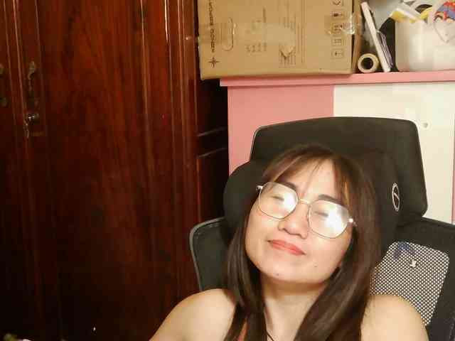 girl30slutty webcam