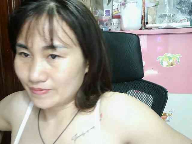 girl30slutty webcam