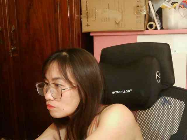girl30slutty webcam