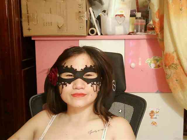 girl30slutty webcam
