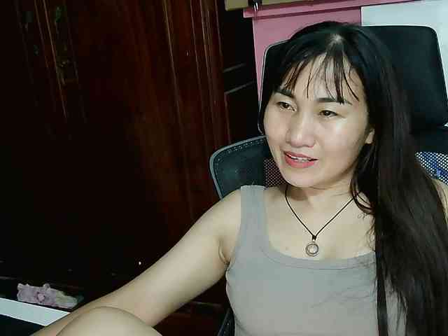 girl30slutty webcam
