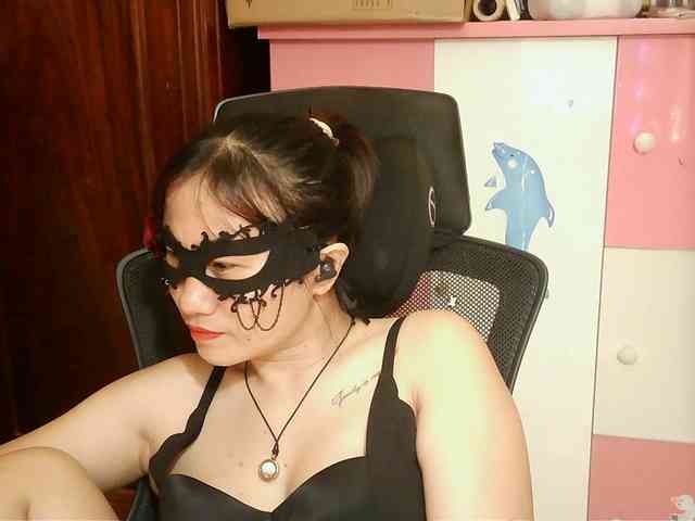girl30slutty webcam