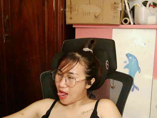 girl30slutty webcam