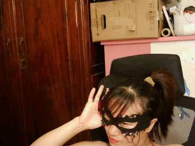 girl30slutty webcam