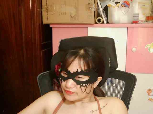 girl30slutty webcam