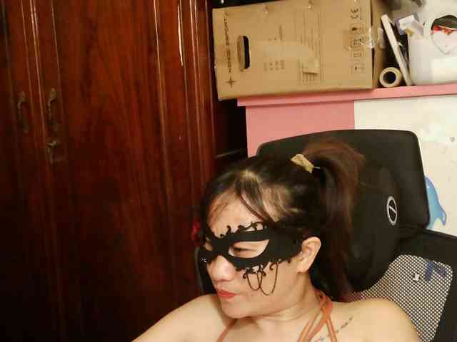 girl30slutty webcam