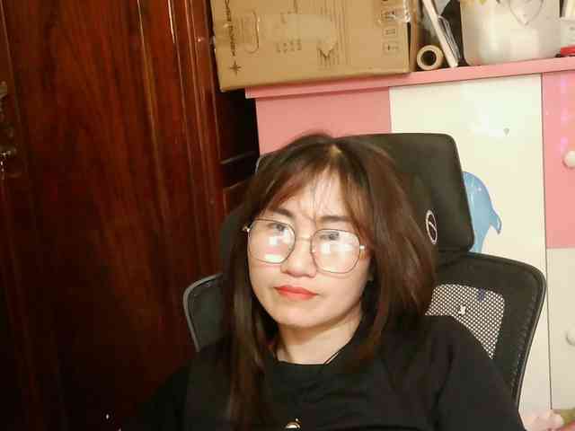 girl30slutty webcam