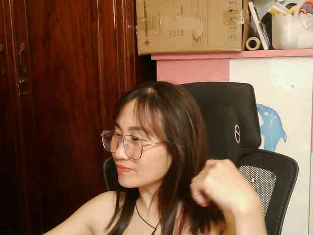 girl30slutty webcam