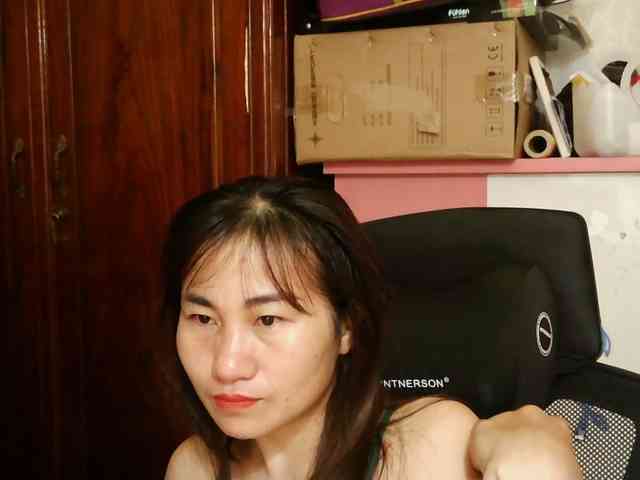 girl30slutty webcam