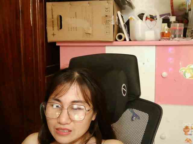 girl30slutty webcam