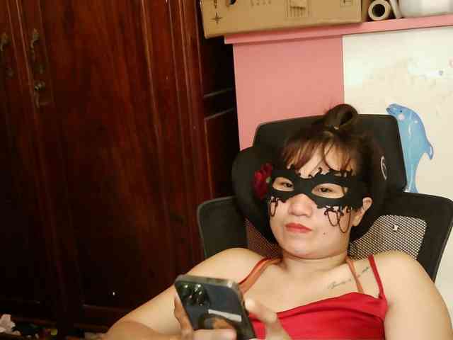 girl30slutty webcam