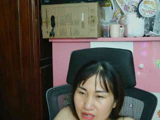 girl30slutty webcam