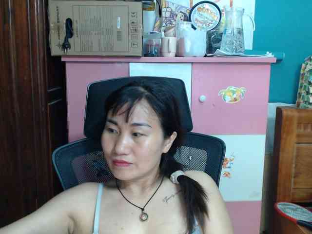 girl30slutty webcam