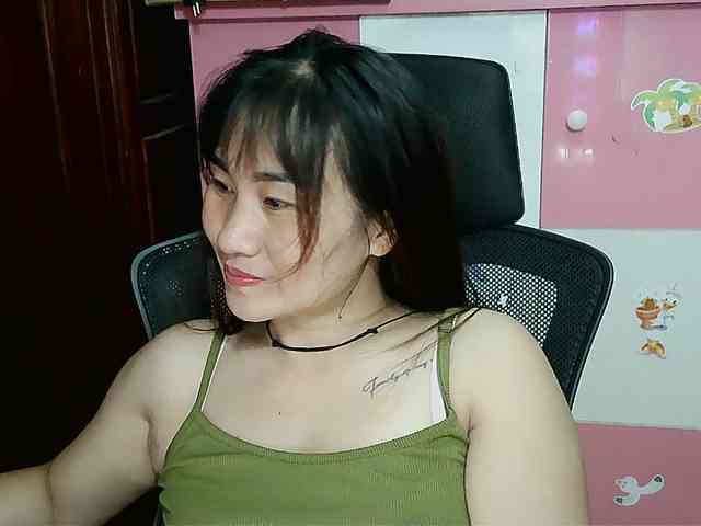 girl30slutty webcam