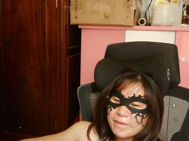 girl30slutty webcam