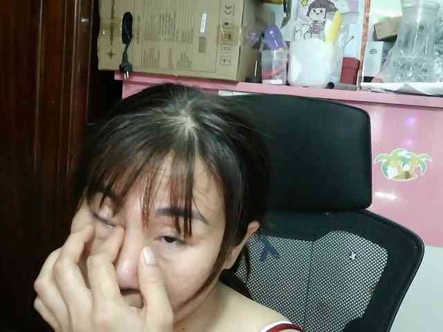 girl30slutty webcam