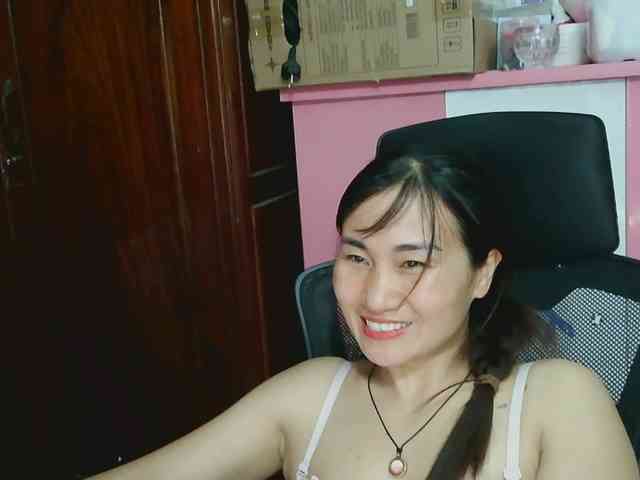 girl30slutty webcam
