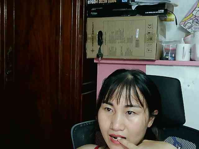 girl30slutty webcam