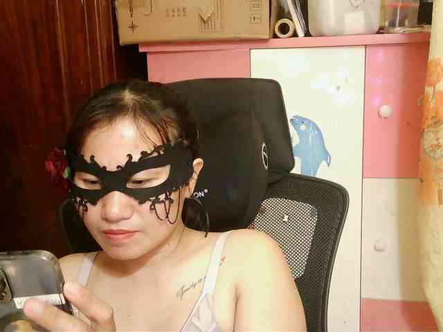 girl30slutty webcam