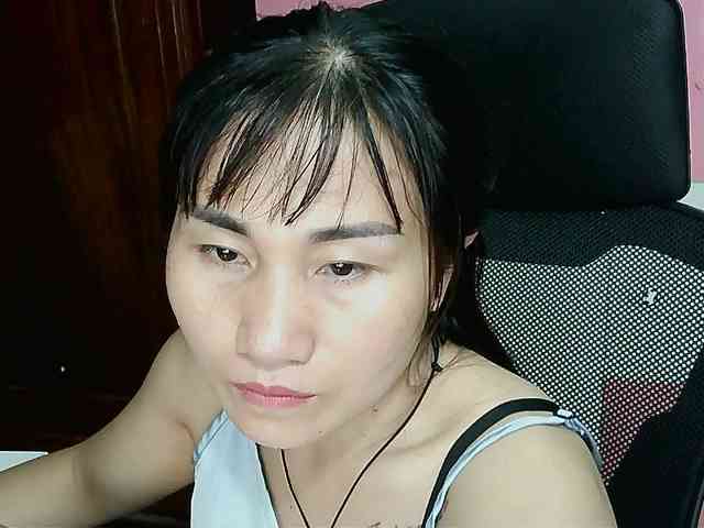 girl30slutty webcam