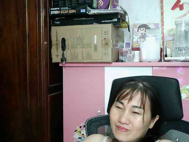 girl30slutty webcam