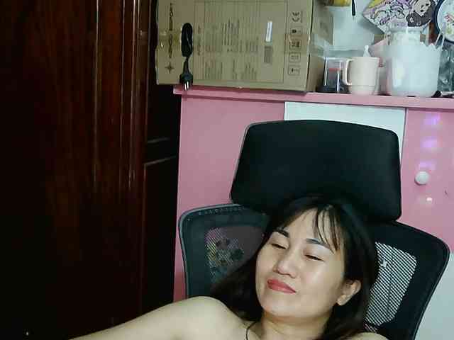girl30slutty webcam