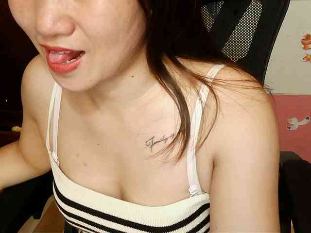 girl30slutty webcam