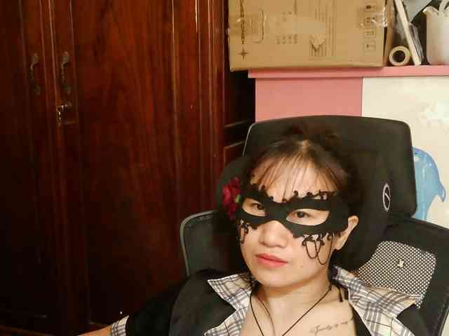 girl30slutty webcam