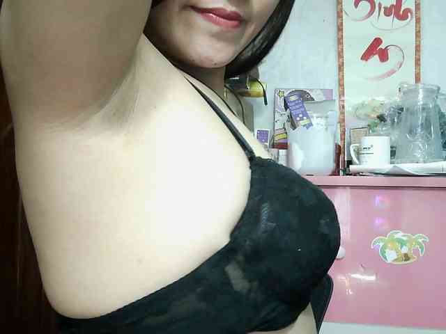girl30slutty webcam