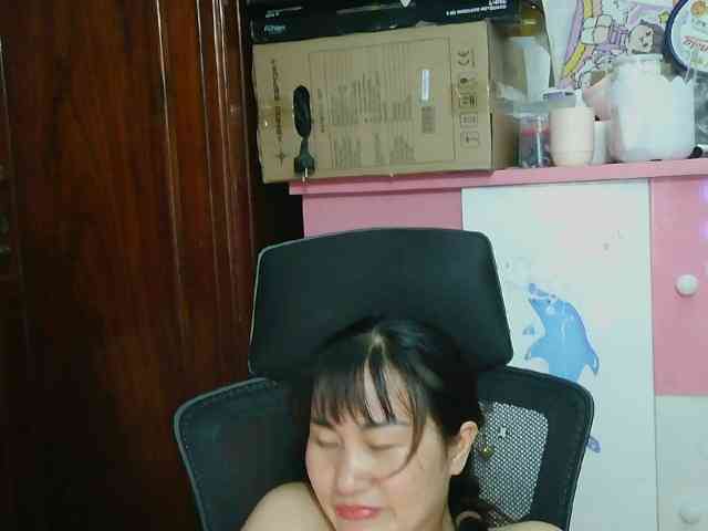 girl30slutty webcam